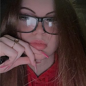 Meet your Posher, Shelby